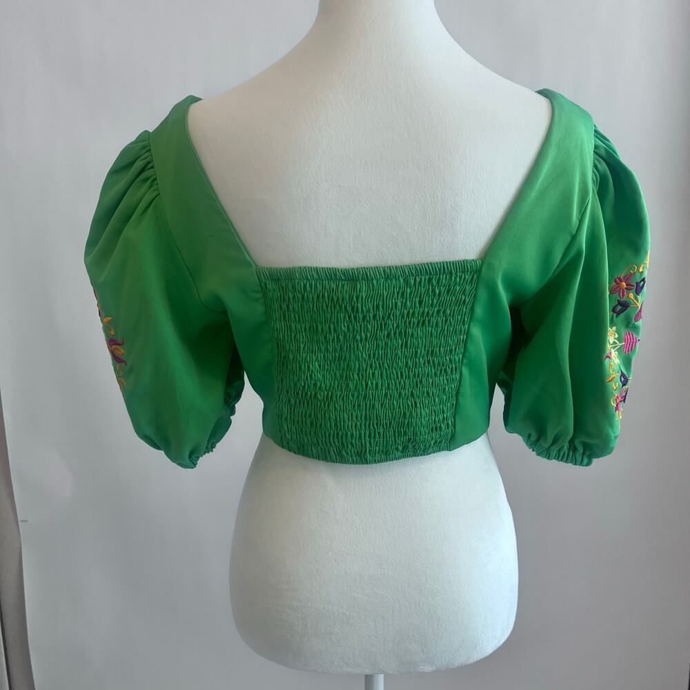 MISS MIA MIA NWT CROP TOP PUFF FLORAL EMBRIODERED SLEEVES BRIGHT GREEN SIZE M - Picture 4 of 11